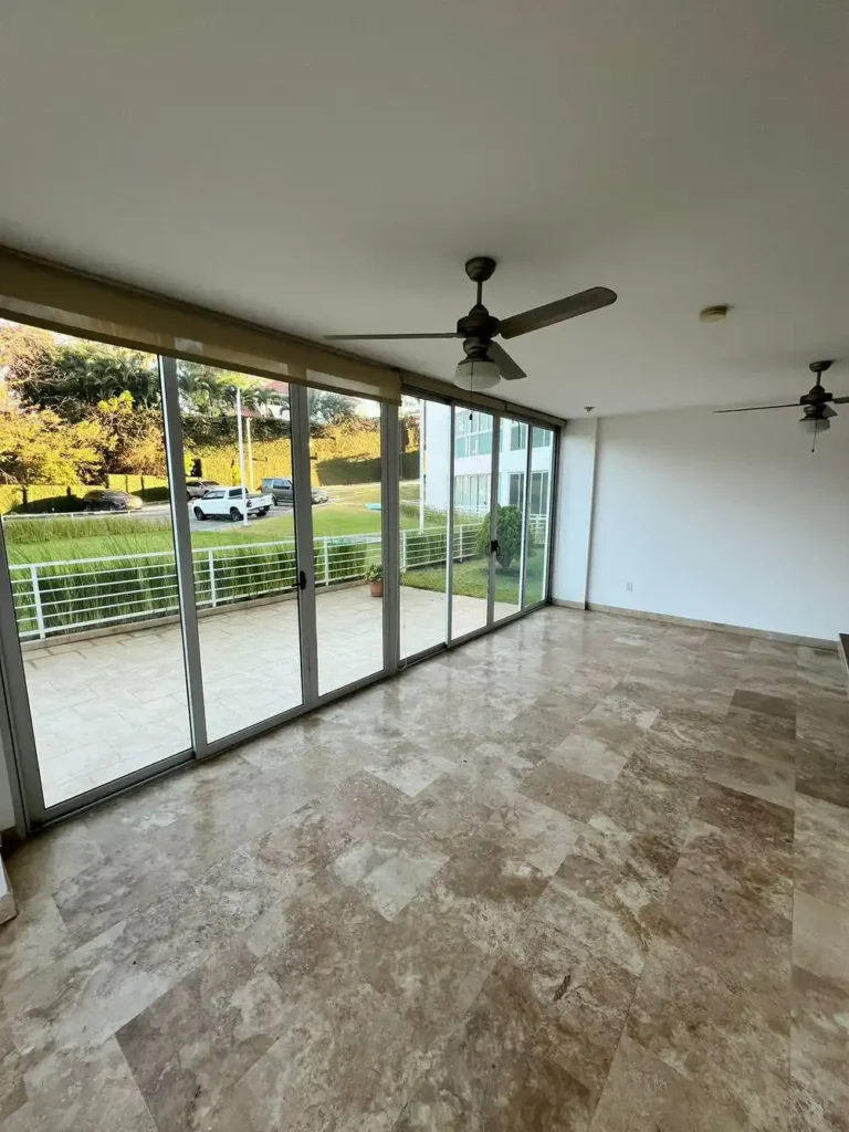 Apartamento en Venta Pinares de Santo Domingo-3
