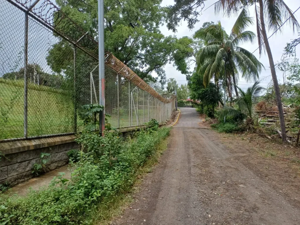 Terreno en Venta Carretera Sur - 3