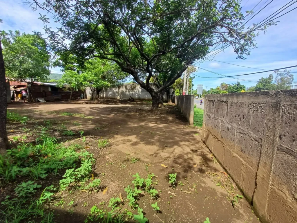 Terreno en venta en Mateare Managua con topografía plana