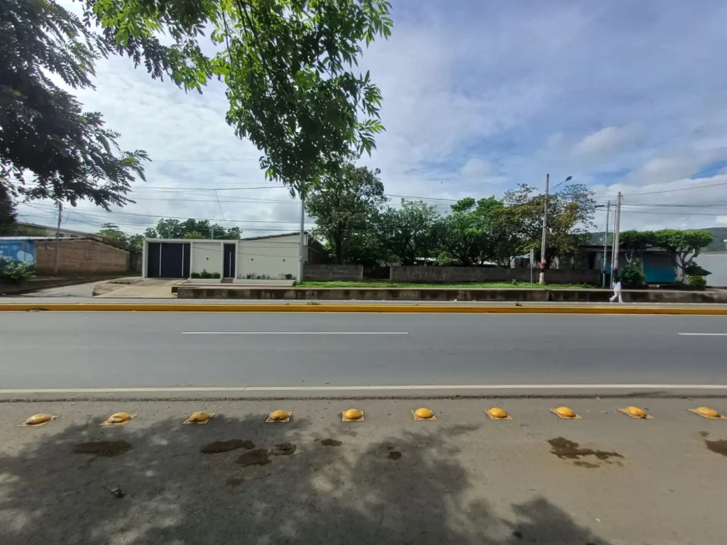 Frente de terreno en venta en Mateare